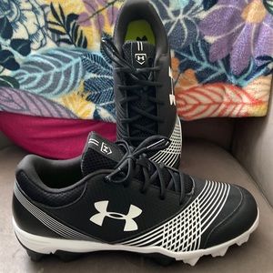 Under Armour Women's Glyde Rm Softball Shoe
